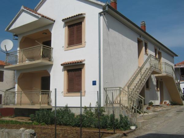 Apartmani Petra Pakostane Bagian luar foto